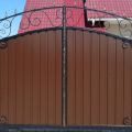 Ворота и калитки металлические, кованые для дома и дачи