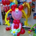 Девочка с косичками из воздушных шаров