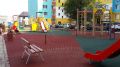 Резиновое покрытие на детской площадке в новостройке готово!