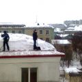 Очистка кровли от снега и наледи в Мурманске и пригороде