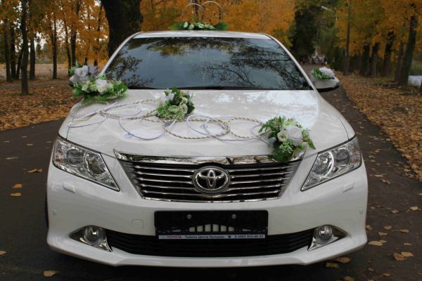 Автомобиль на свадьбу 