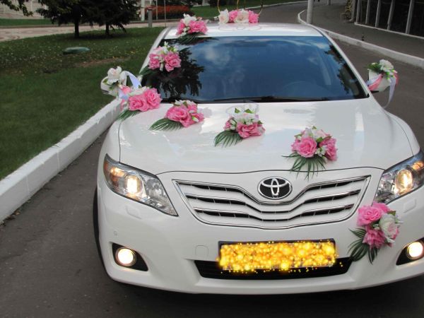 На что следует обратить внимание при украшении свадебного авто