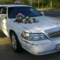 Роскошный лимузин для вашего свадебного кортежа - Lincoln Tawn Car