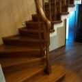 Лестница интерьерная деревянная
