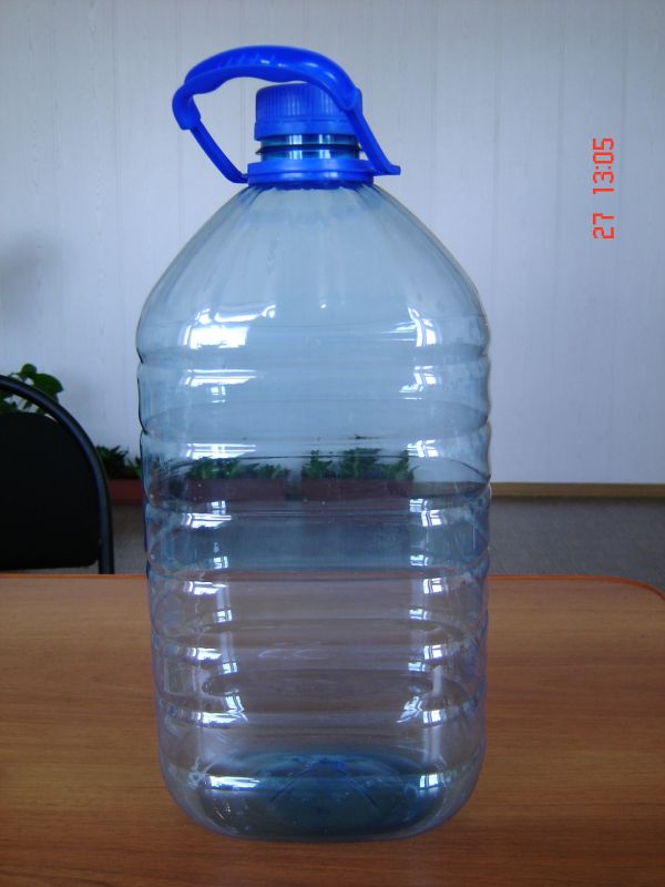 Питьевая вода 6 литров. Бутыль 10л ПЭТ 4630057. Бутылка ПЭТ 5л. Бутылка 6 литров. Бутылка 5 литров.