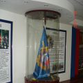 Музейная витрина, тумба для флага