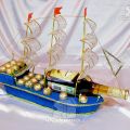 Корабль "Нептунус" с бутылкой коньяка и конфетами