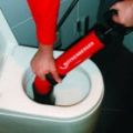Засор туалета - прочистка и устранение