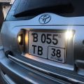 Разрешено ли устанавливать на авто два квадратных номера?