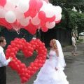 Сердце из шаров на свадьбу (120*120)