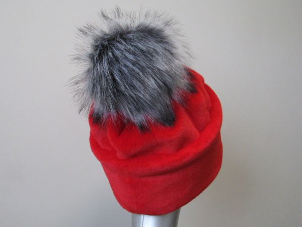 Модные зимние шапки для женщин фото, «SOVA», Новосибирск, ул. Гоголя 204Б/5, т: 8-913-479-66-40, WhatsApp: 8-913-985-74-62