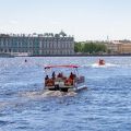Водный транспорт в Петербурге перевез более 100 тыс пассажиров